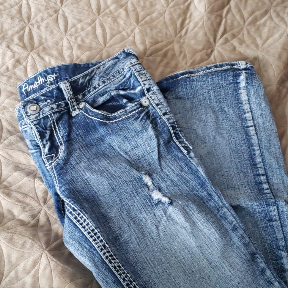 Amethyst acid wash jeans